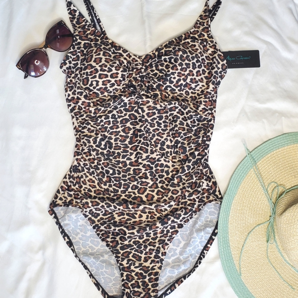 Aqua Green One Piece Leopard Print Size M 8/10 NWT